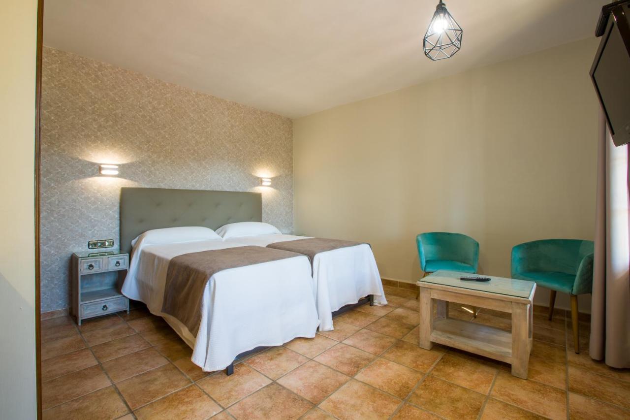 Hostal Don Joaquin אלורה מראה חיצוני תמונה